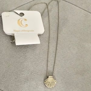 Silver Charming Charlie Shell Necklace